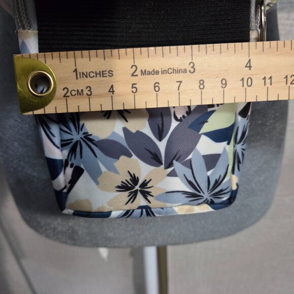 Blue Floral Cell Phone Crossbody Bag ā 4 Pockets, Water Resistant Fabric - Picture 11 of 14